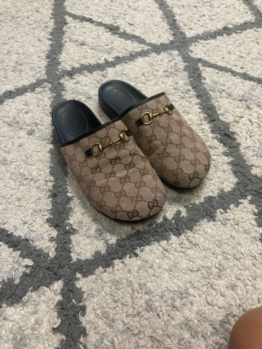 Gucci Black Leather Logo Slide Sandals